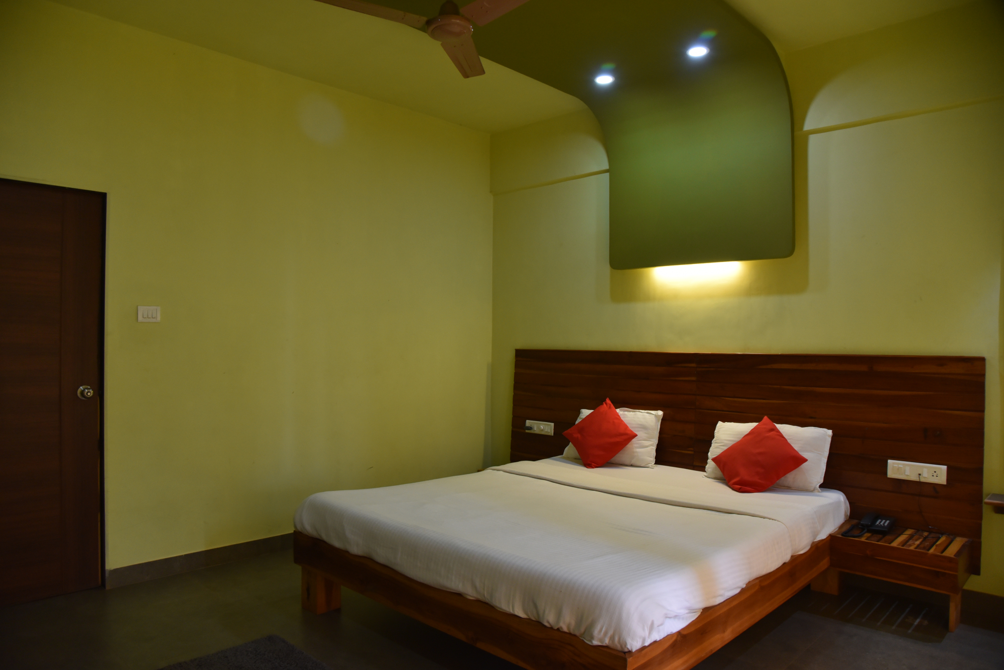 Corporate Sea View Suite Room In Murud